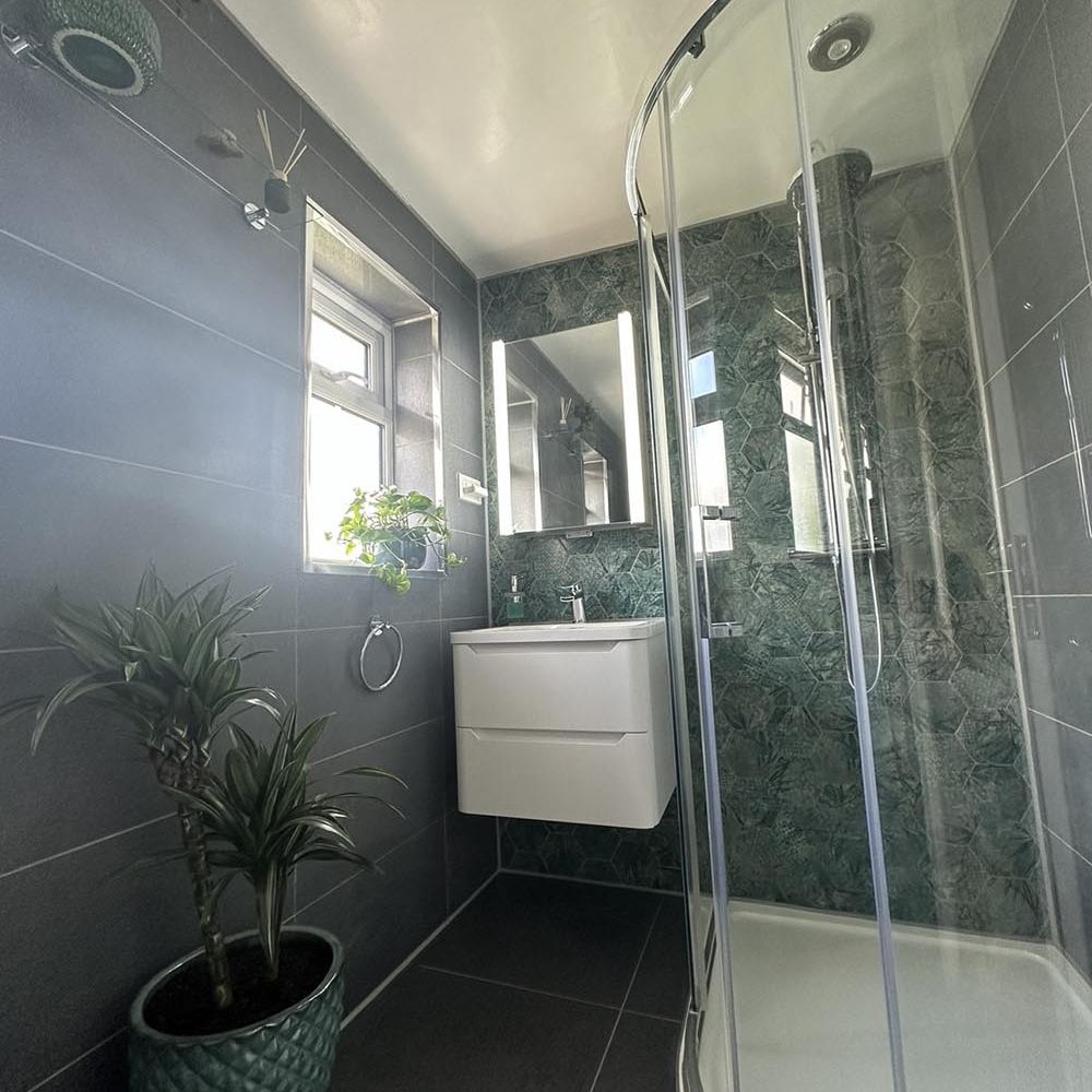 Green plant inspired bathroom